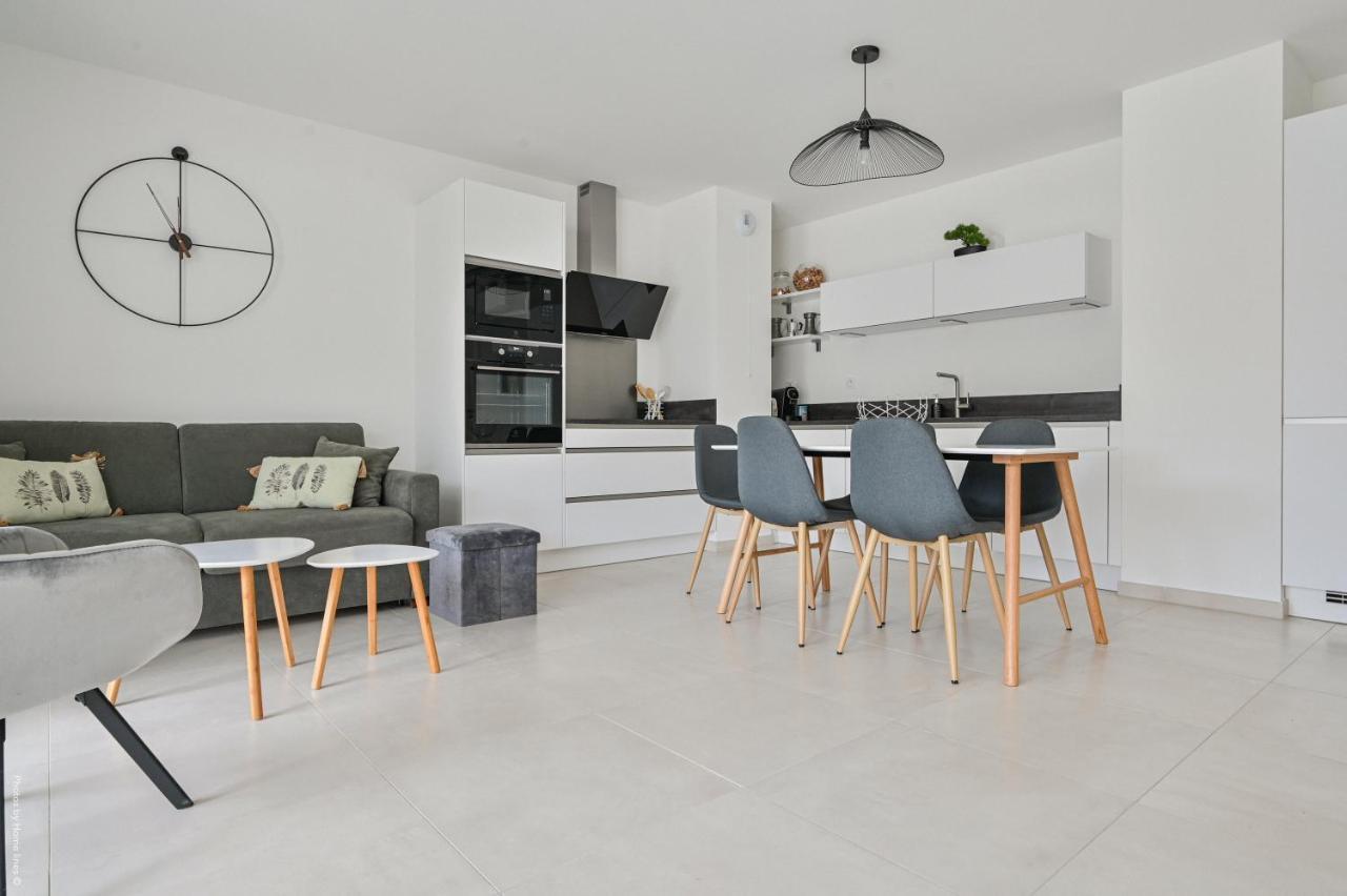 T4 Neuf - Jardin-Terrasse Et Piscine - Acces Direct Plages Et Centre Village - App C 12 Saint-Cyr-sur-Mer Exterior foto